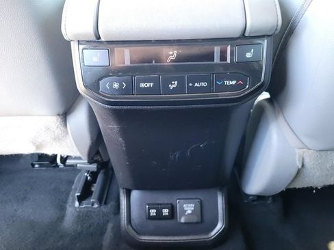 Used 2021 Toyota Highlander Platinum AWD/4WD image 15