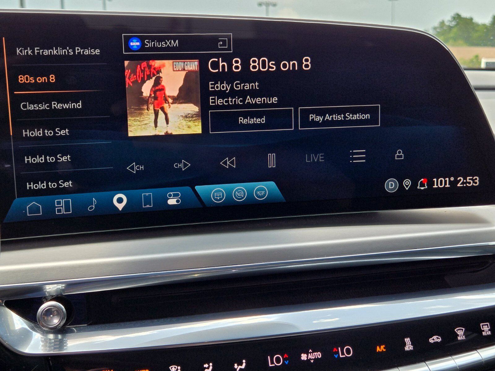 Used 2024 Cadillac Lyriq Luxury AWD/4WD image 22