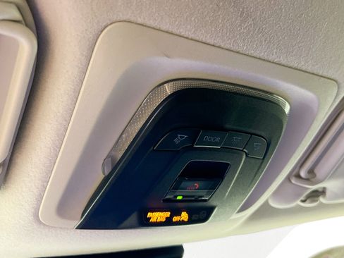 Used 2023 Toyota Corolla LE image 22