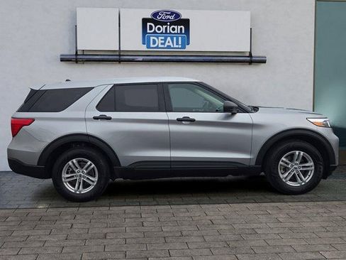 Certified 2023 Ford Explorer 4WD image 2