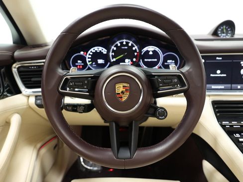 Used 2023 Porsche Panamera 4 Platinum Edition image 24