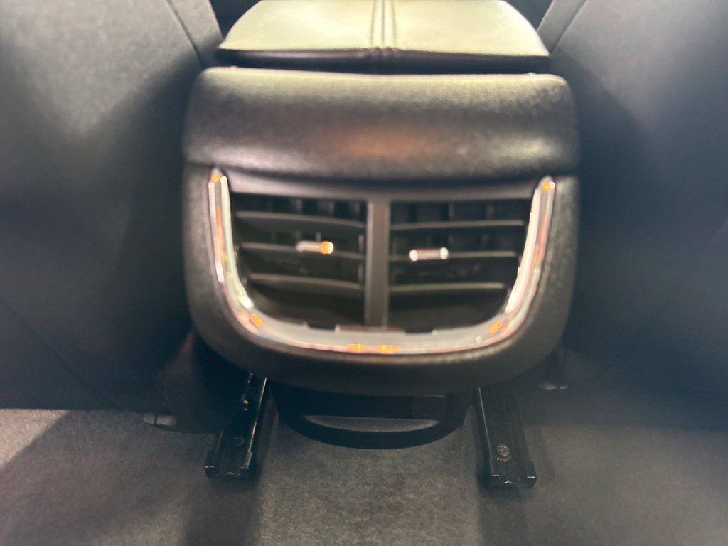 Used 2025 Chevrolet Malibu LT FWD image 19