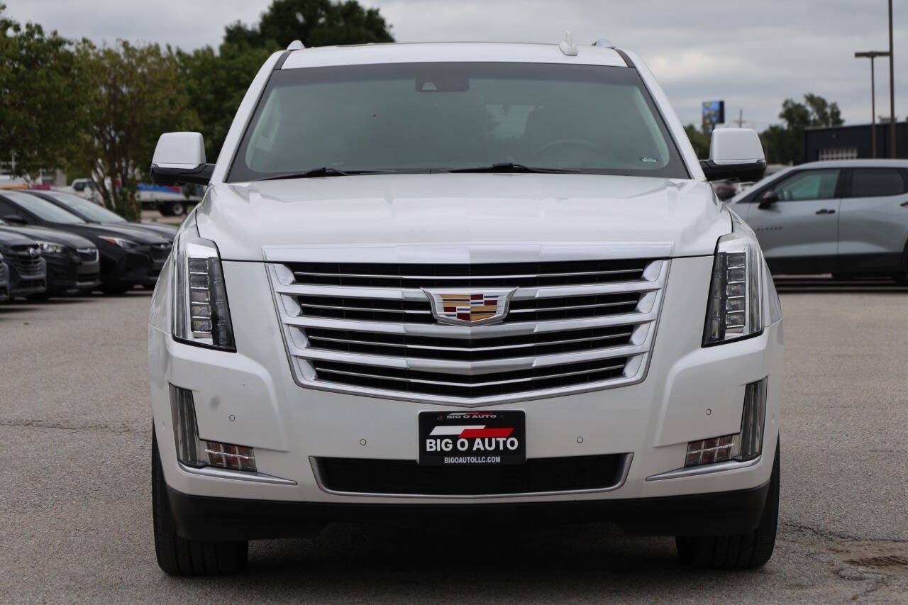 Used 2017 Cadillac Escalade Premium Luxury AWD/4WD image 5