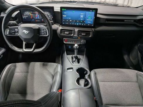 Used 2025 Ford Mustang Coupe RWD image 6