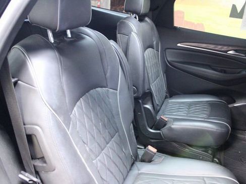 Used 2022 Buick Enclave Avenir image 7