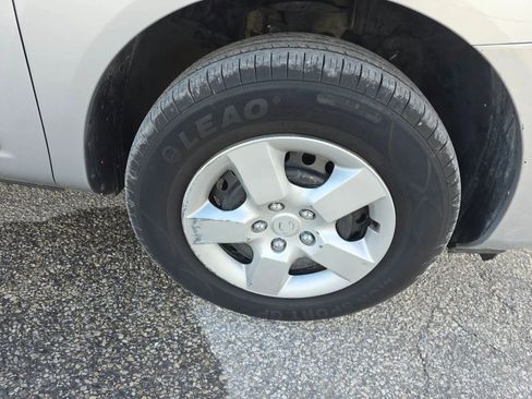 Used 2013 Nissan Rogue S image 14