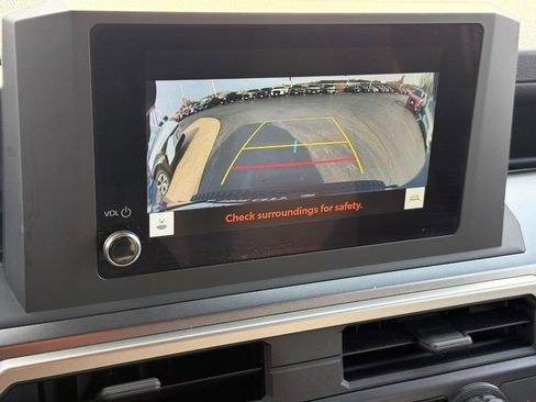 Certified 2025 Toyota 4Runner TRD Off-Road image 17