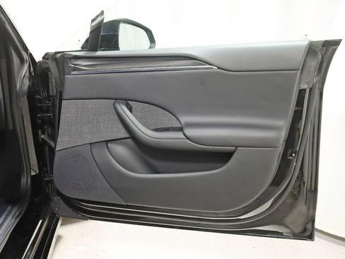 Used 2022 Tesla Model S Plaid image 37