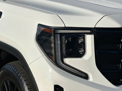 Certified 2023 GMC Sierra 1500 Elevation image 44