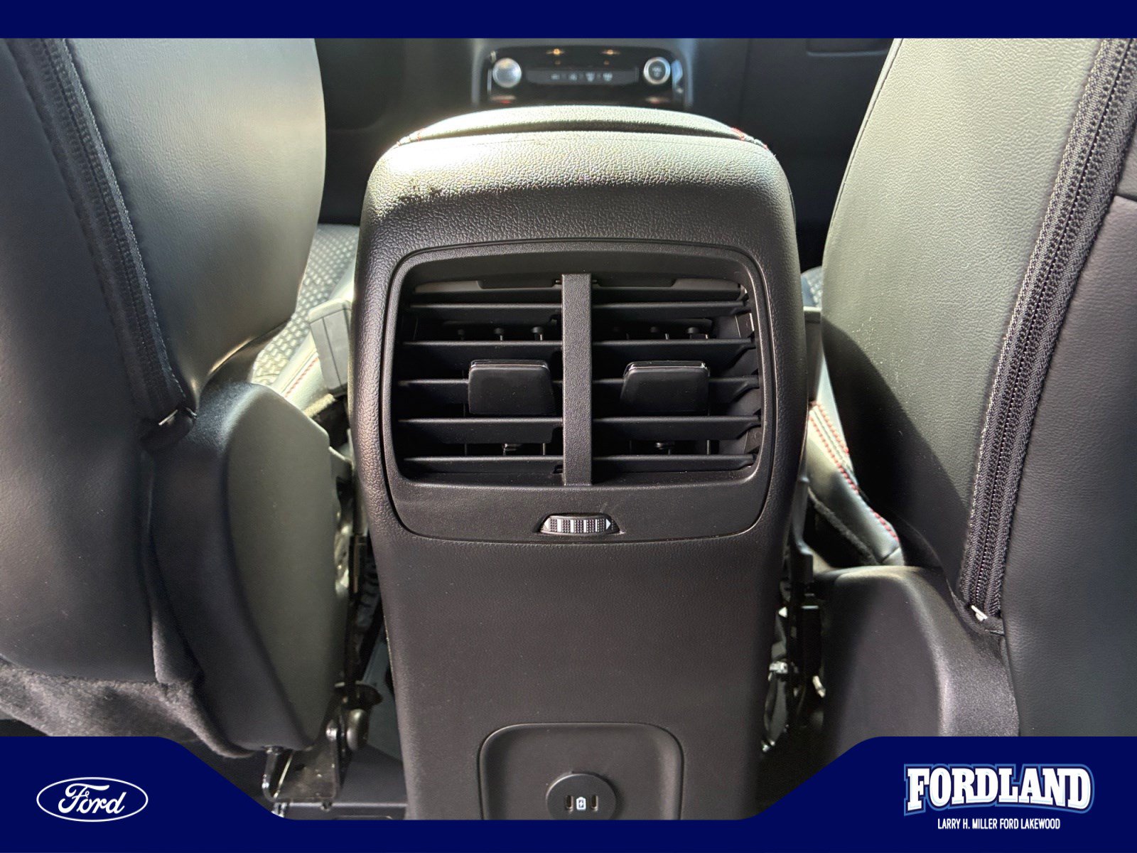 Used 2024 Ford Escape ST-Line Select w/ Tech Pack #2 AWD/4WD image 32