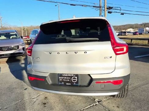 Certified 2023 Volvo XC40 B5 Plus w/ Driver Assist Package image 4