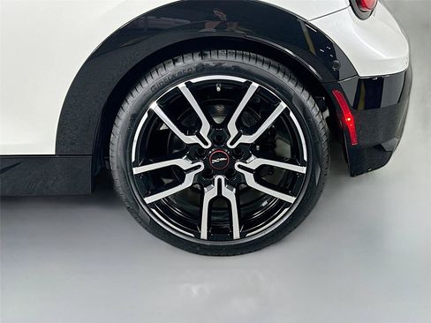 Certified 2026 MINI Cooper S FWD image 29