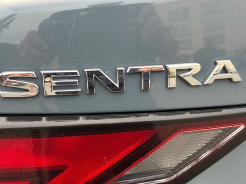 Used 2024 Nissan Sentra SV FWD image 11