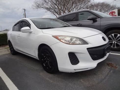 Used 2012 MAZDA MAZDA3 i Sport image 3