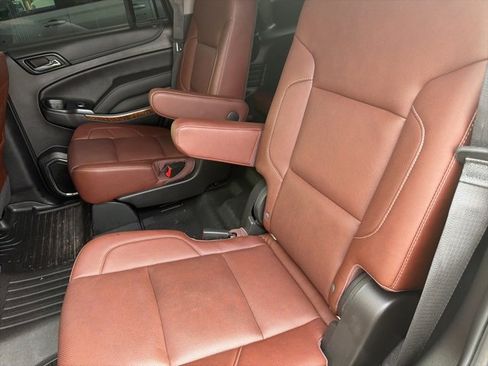 Used 2020 Chevrolet Tahoe Premier w/ Premier Plus Edition image 18