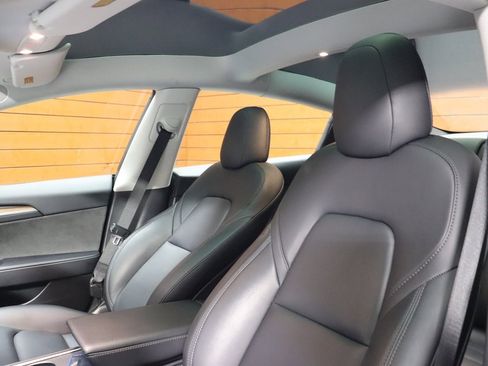 Used 2023 Tesla Model 3 Standard Range image 43