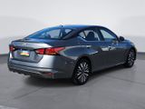 Used 2023 Nissan Altima 2.5 SV image 3