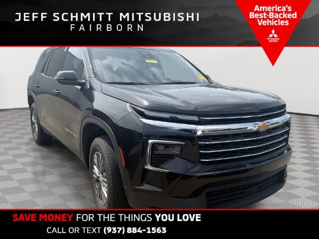 Used 2026 Chevrolet Traverse LT AWD/4WD image 1