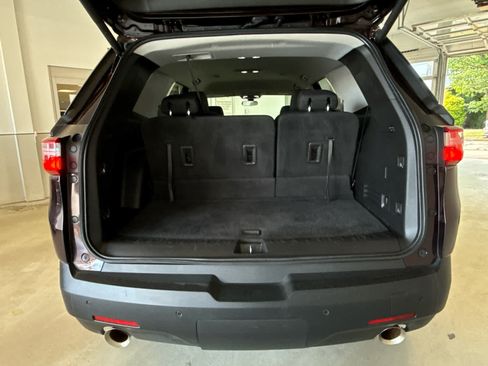 Used 2021 Chevrolet Traverse LT AWD/4WD image 23