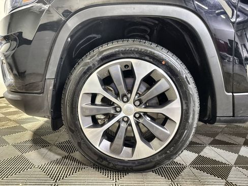 Used 2022 Jeep Cherokee Limited w/ Elite Package image 12