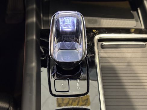 New 2026 Volvo XC60 B5 Ultra w/ Climate Package image 24