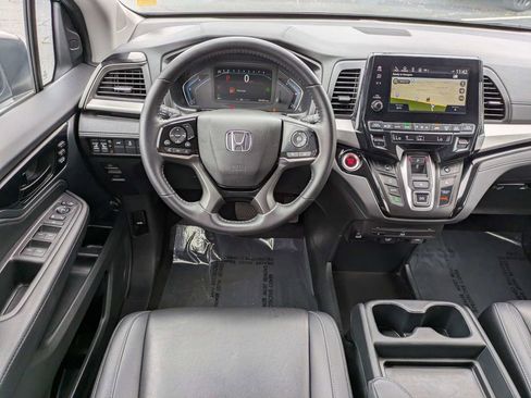 Used 2023 Honda Odyssey Touring image 19
