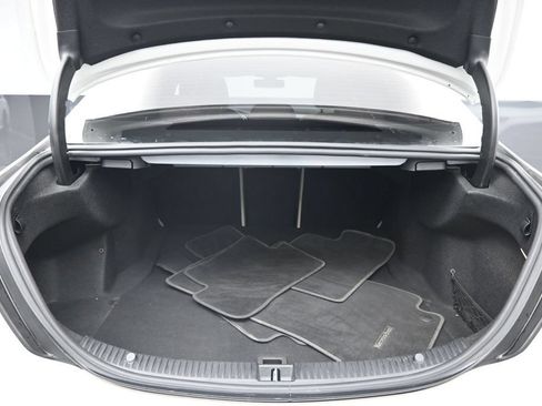 Used 2020 Mercedes-Benz C 300 Sedan image 27