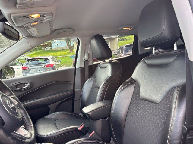 Used 2018 Jeep Compass Latitude w/ Popular Equipment Group AWD/4WD image 15