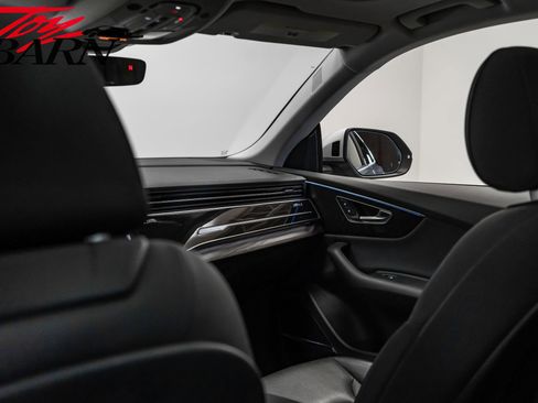 Used 2022 Audi Q8 Premium Plus image 47