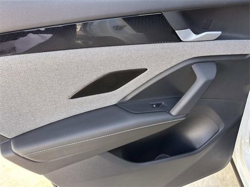 Certified 2025 Volkswagen Tiguan S image 9