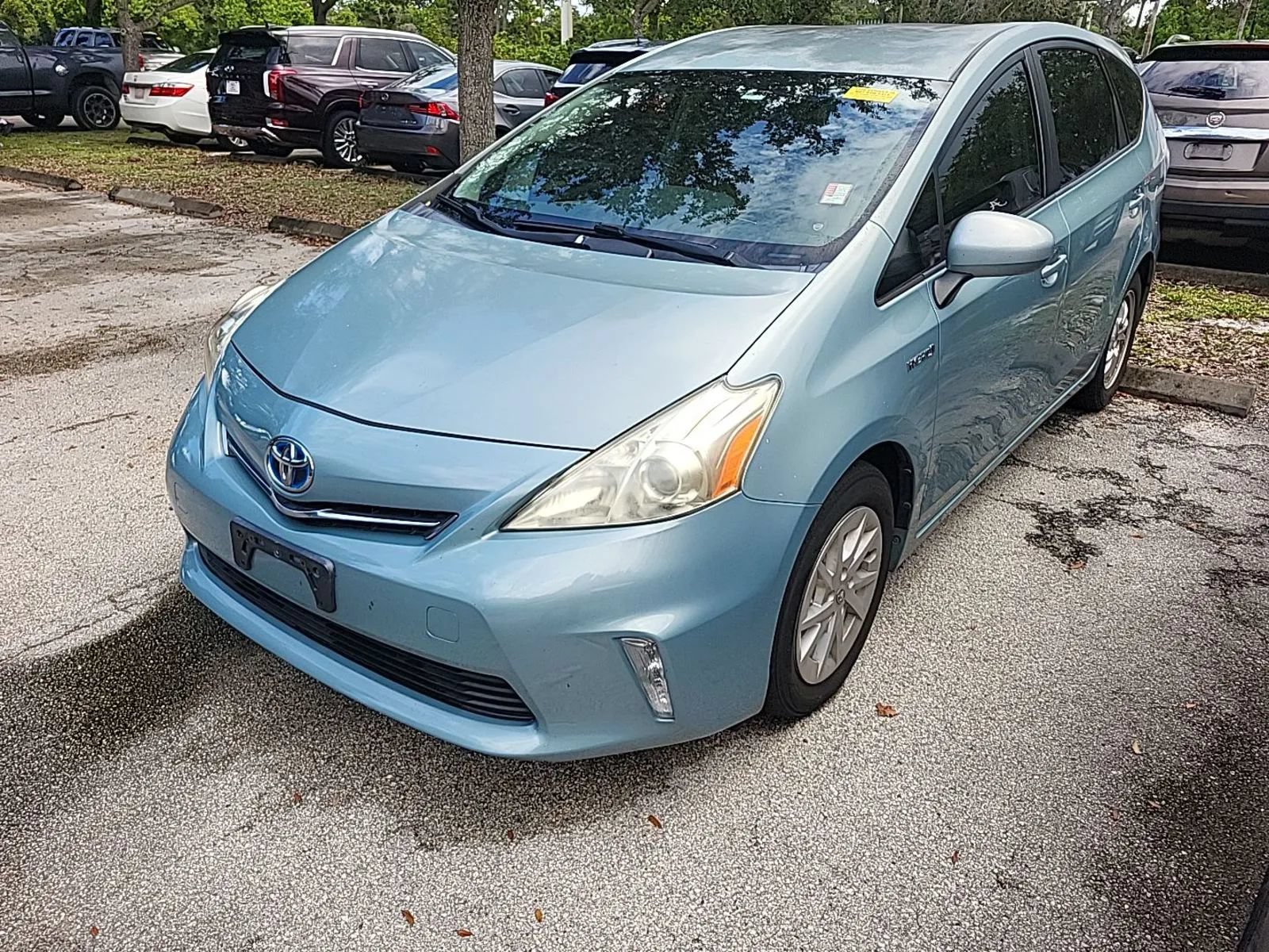 Used 2014 Toyota Prius V Three FWD image 1