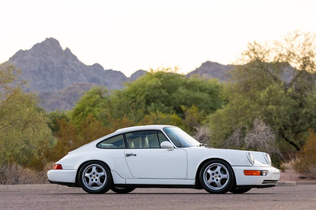 Used 1992 Porsche 911 Carrera RWD image 23