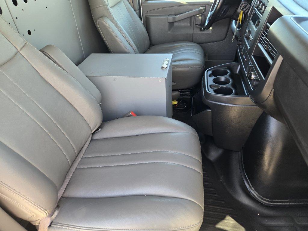 Used 2023 GMC Savana 3500 w/ Driver Convenience Package RWD image 14