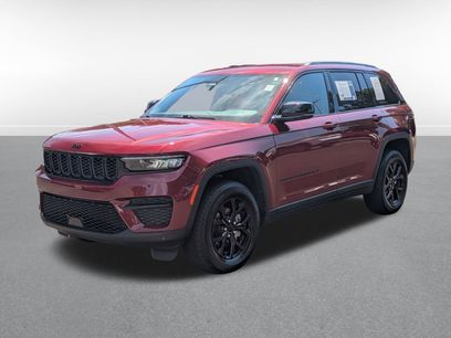 Used 2024 Jeep Grand Cherokee Altitude