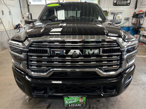 Used 2025 RAM 2500 Limited image 2
