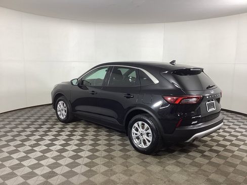 Used 2023 Ford Escape Active image 4