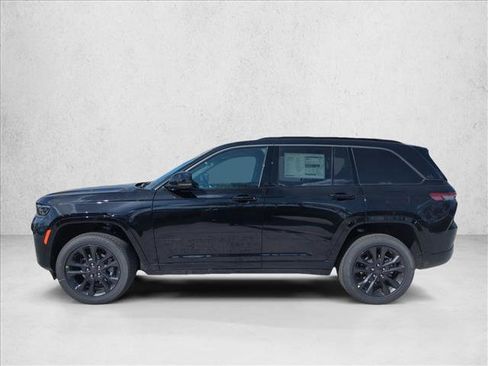 Used 2026 Jeep Grand Cherokee Limited AWD/4WD image 4