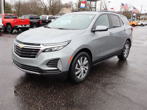 Used 2023 Chevrolet Equinox LT image 30