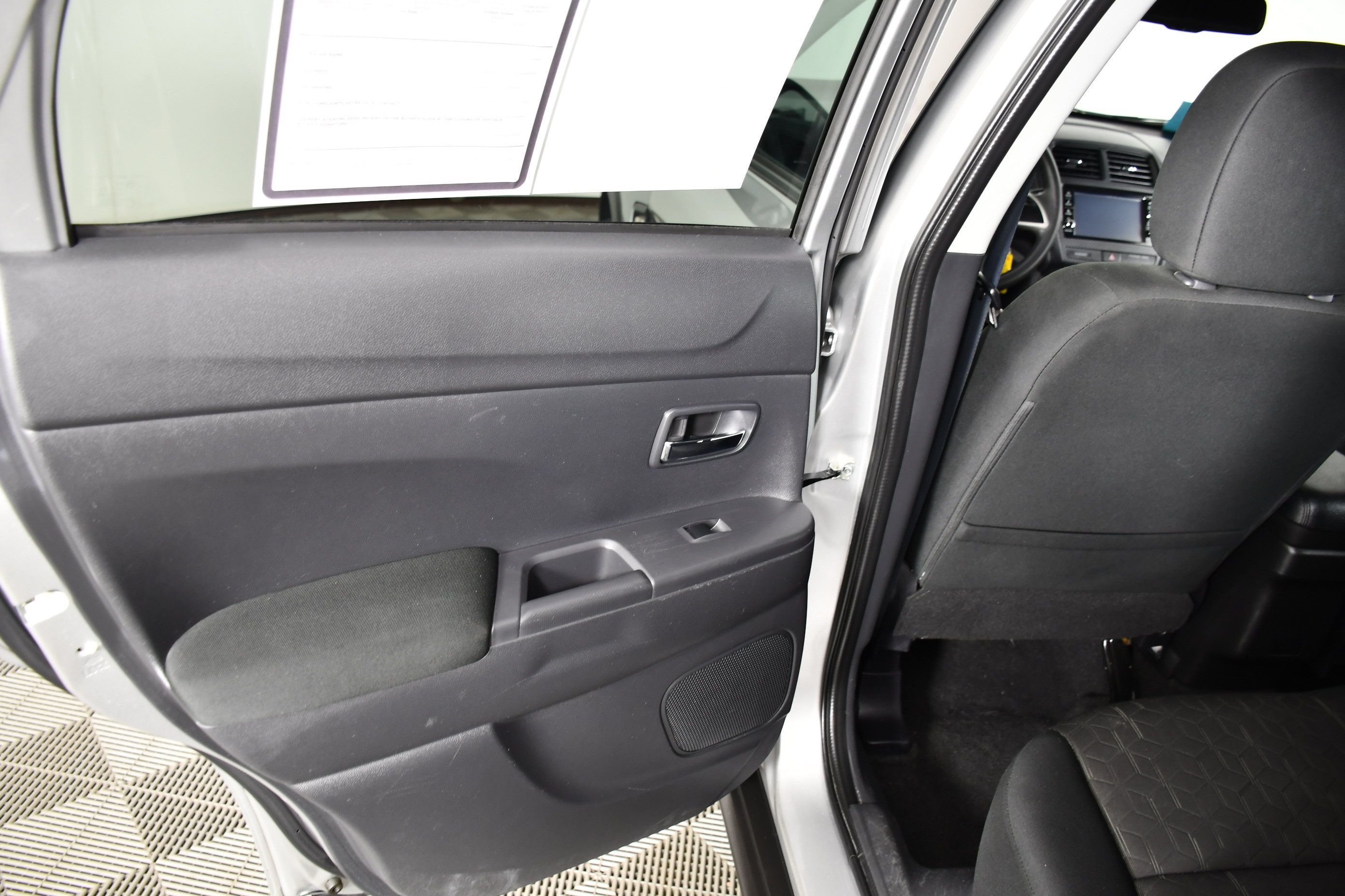Used 2024 Mitsubishi Outlander Sport SE AWD/4WD image 43