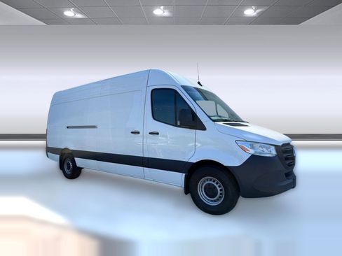 New 2025 Mercedes-Benz Sprinter 2500 image 4