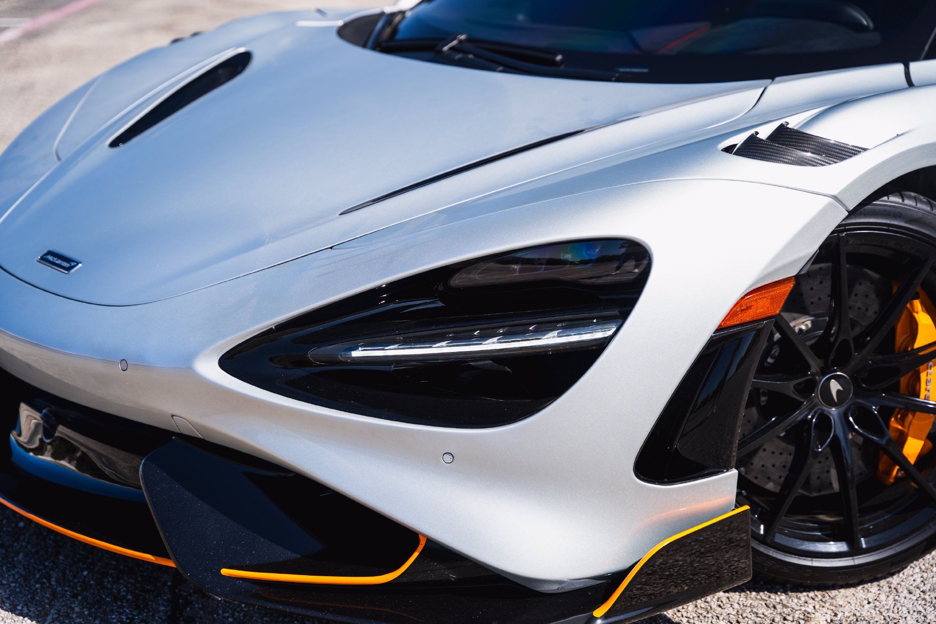 Used 2021 McLaren 765LT RWD image 10