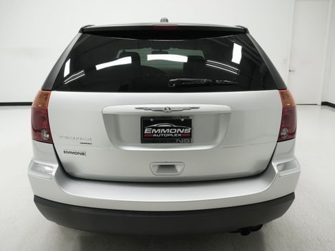 Used 2005 Chrysler Pacifica Touring FWD image 5