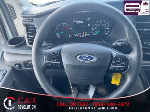 Used 2023 Ford Transit 250 Medium Roof AWD image 18