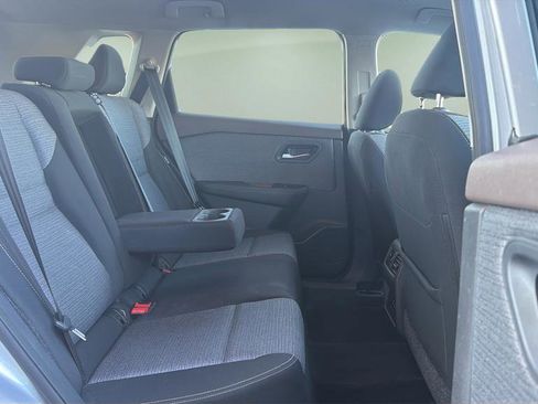 Certified 2023 Nissan Rogue SV image 19