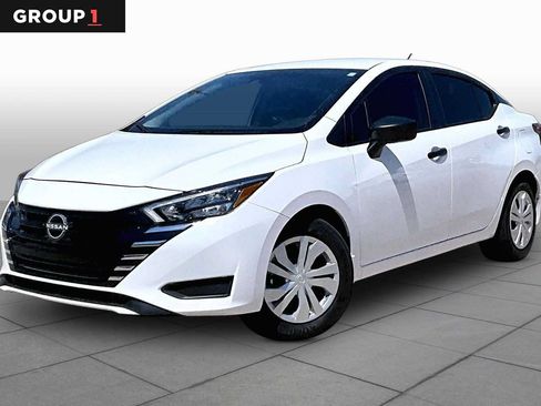 Used 2025 Nissan Versa S w/ Trunk Package FWD image 1