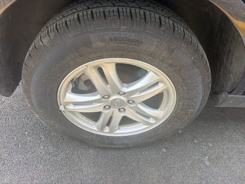 Used 2012 Hyundai Santa Fe GLS image 37