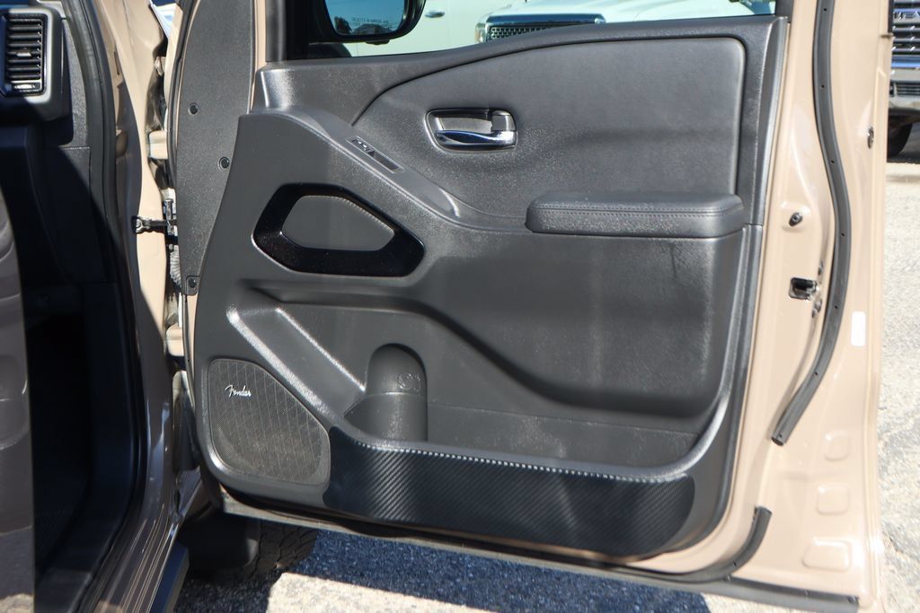 Used 2022 Nissan Frontier PRO-4X w/ Pro-4X Premium Package AWD/4WD image 42