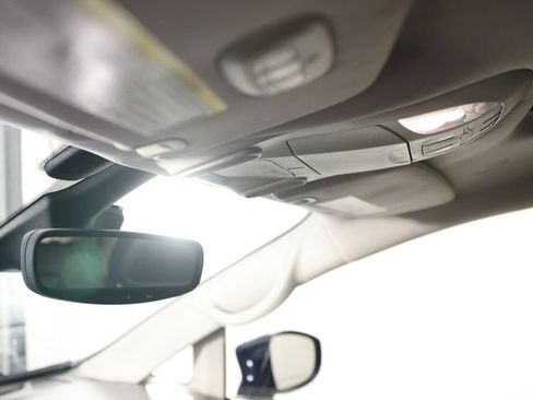 Used 2019 Chrysler Pacifica Touring-L Plus FWD image 34