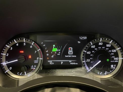 Used 2023 Toyota Highlander XSE AWD/4WD image 24