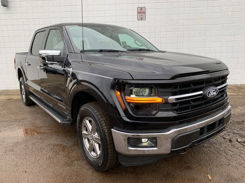 New 2025 Ford F150 XLT w/ Equipment Group 302A MID image 24